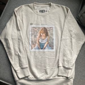 Genuine Taylor Swift 1989 Beige Crewneck Medium
